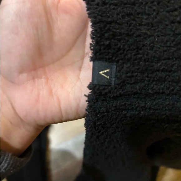 VS Fuzzy Black Set - Picture 3 of 4